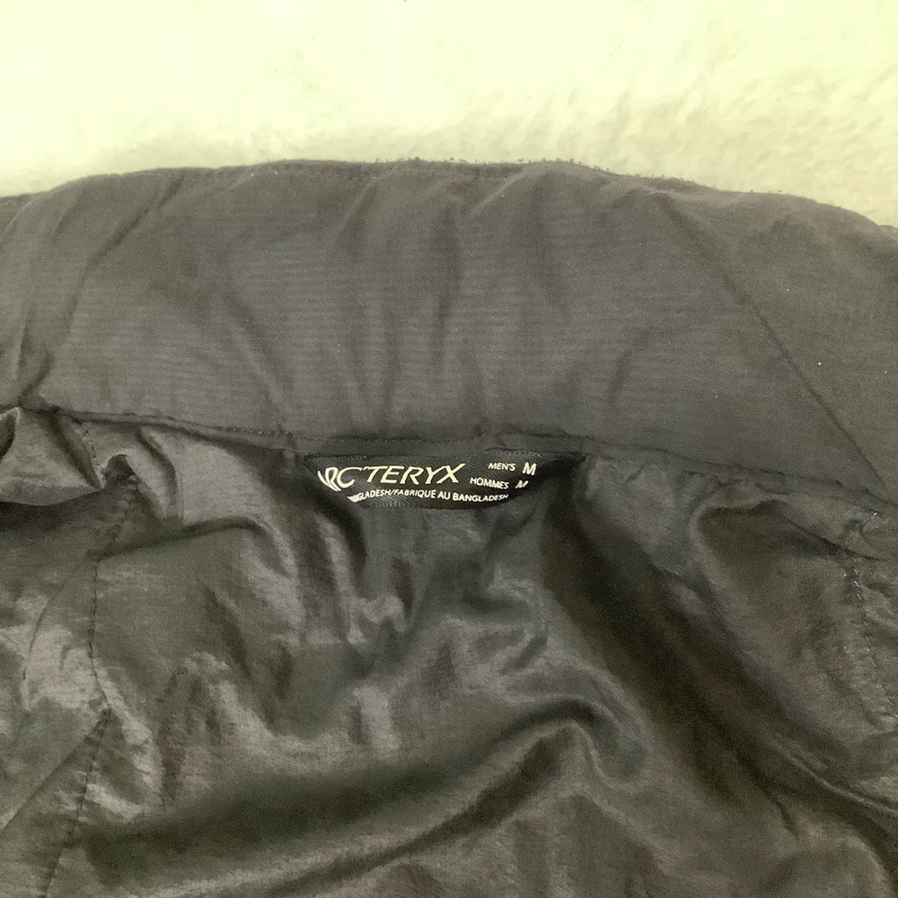 Arc’teryx Atom Lt Vest Sz Medium Black-Flaw - Picture 3 of 11